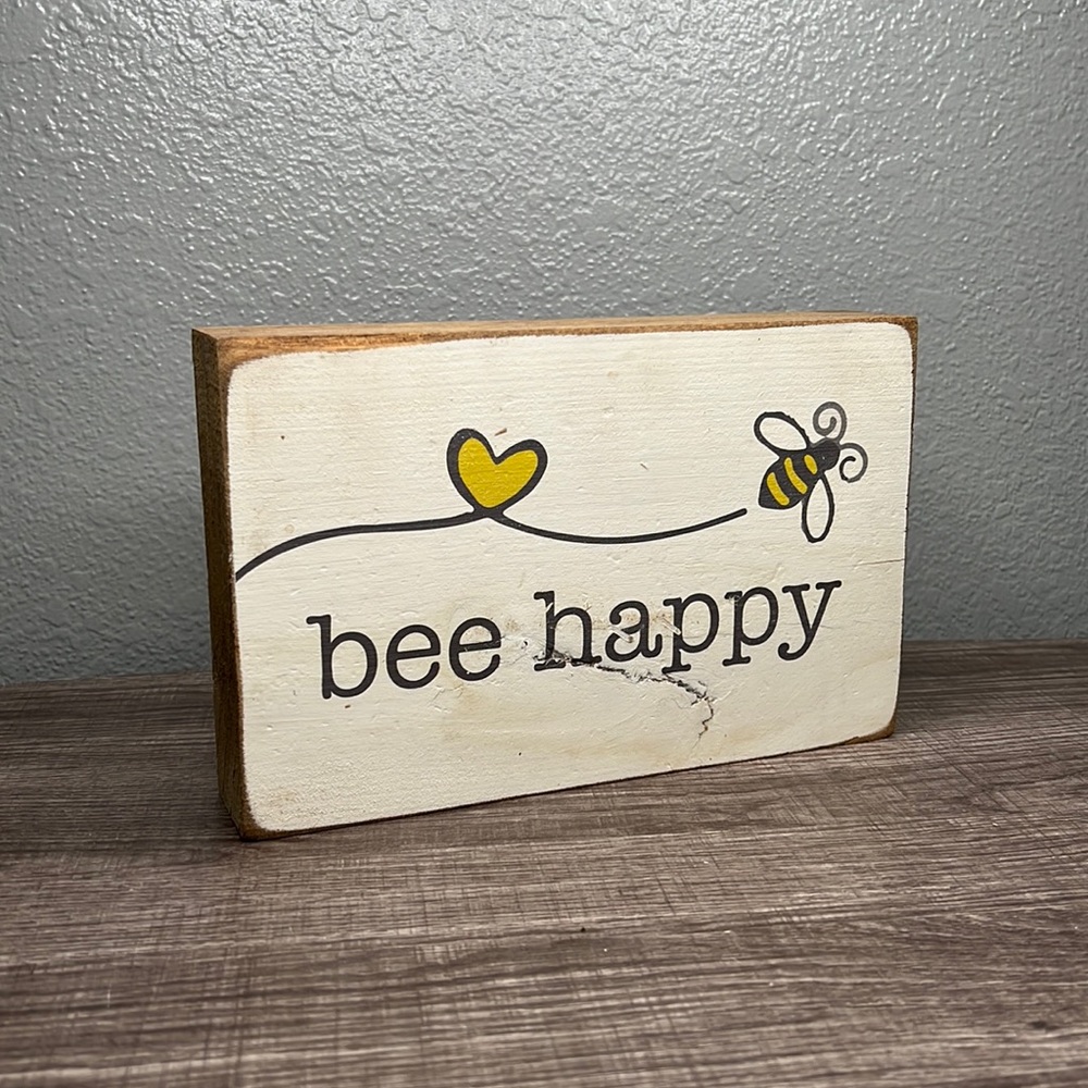 Bee Happy Solid Wooden Display Piece Honey Bee with Loop Heart Farmhouse Decor